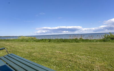 Ilze - 20M from the Sea