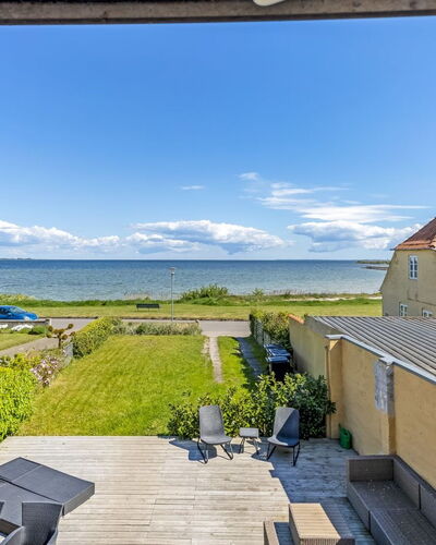 Ilze - 20M from the Sea