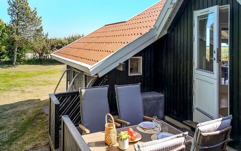 Ama - 250M from the Sea: Legna, Casa, Portico, Deck, Latifoglie, Tetto, Color Legno, Pavimento In Legno, Eco Hotel