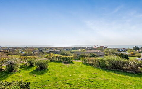 Minza - 150M from the Sea: Estate, Shade, Driveway, Agriturismo