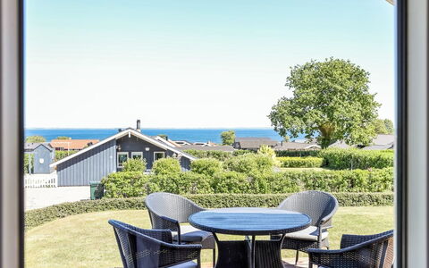 Hoghni - 300M from the Sea: Legna, Casa, Portico, Deck, Latifoglie, Tetto, Color Legno, Pavimento In Legno, Eco Hotel