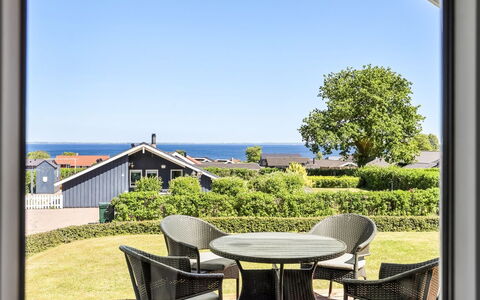 Hoghni - 300M from the Sea: Legna, Casa, Portico, Deck, Latifoglie, Tetto, Color Legno, Pavimento In Legno, Eco Hotel