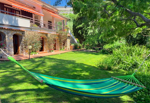 Casa Delle Chicche - Imperia: Ricorrere, Piscina, Giardino, Tempo Libero, Eco Hotel, Mobili Da Esterno, Shade, Hacienda, Backyard, Landscaping