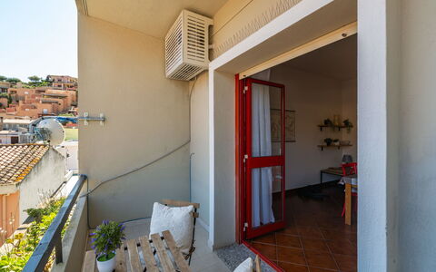 Appartamento Sala: Mare, Costa, Spiaggia, Oceano, Shade, Balcone, Plank, Mobili Da Esterno