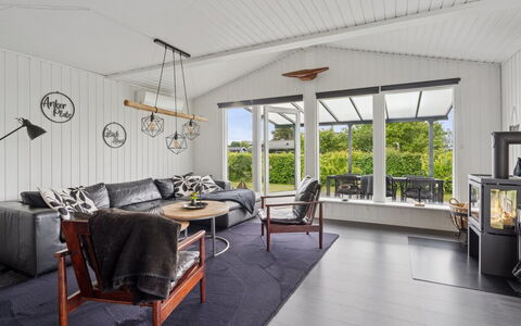 Eweline - 400M from the Sea: Interior Design, Mobilia, Pavimentazione, Legna, Soffitto, Pavimento, Divano, Soggiorno, Pavimento In Legno, Illuminazione