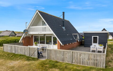Arkil - 200M from the Sea