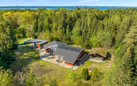 Atti - 500M to the Fjord: Estate, Shade, Driveway, Agriturismo