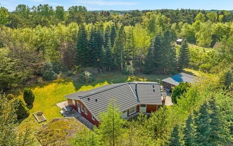Atti - 500M to the Fjord: Estate, Shade, Driveway, Agriturismo