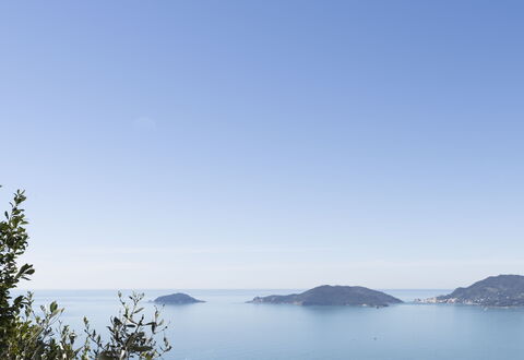 Bonaria Boutique House Ac, Wifi, Cinque Terre: Cielo, Blu, Acqua, Risorse Idriche, Corpo D'Acqua, Orizzonte, Paesaggio Naturale, Costiera E Morfologie Oceanic, Mare, Collina