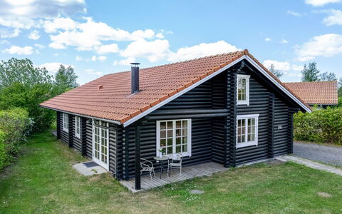 Edzard - 900M from the Sea: Tetto, Casa, Casa, Villetta, Porta, Raccordo, Deck, Portico, Plank, Latifoglie