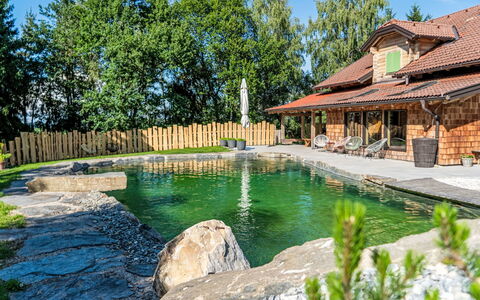 Oase im Grünen: Villetta, Piscina, Ricorrere, Eco Hotel, Giochi D'Acqua, Log Cabin, Resort Citta ', Stagno