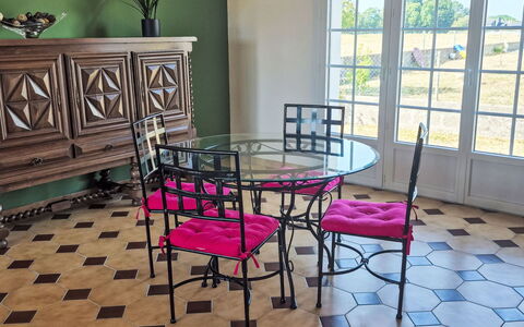 Villa Colette: Mobilia, Mobili Da Esterno, Sedia, Tavolo, Tavolo Esterno, Terrazza, Giardino, Cucina & Sala Da Pranzo Tavolo, Shade, Tavolino Da Caffè