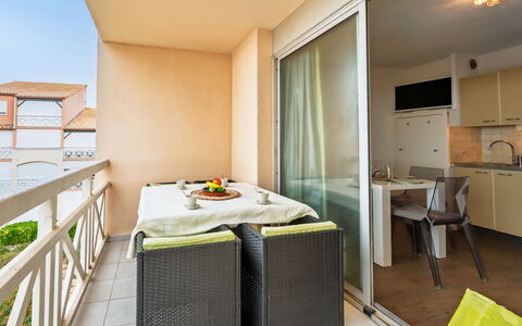 Les Hauts D'Azur: Interior Design, Appartamento, Soffitto, Sedia, Balcone