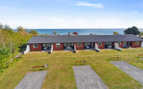 Heddi - 300M from the Sea: Appartamento, Condominio, Estate, Balcone, Villa, Hotel