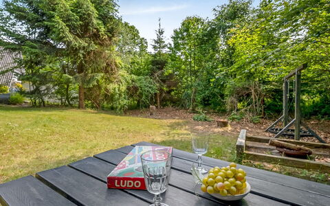 Armgard - 600M from the Sea: Tetto, Casa, Porta, Villetta, Shade, Raccordo, Cortile, Estate, Backyard
