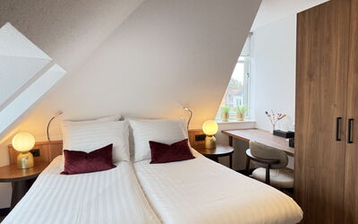 Zen Kitchen & Boutique Hotel 400.3: Parete, Interior Design, Letto, Camera Da Letto, Mobilia, Casa, Pavimento, Bedding, Lenzuolo, Cuscino