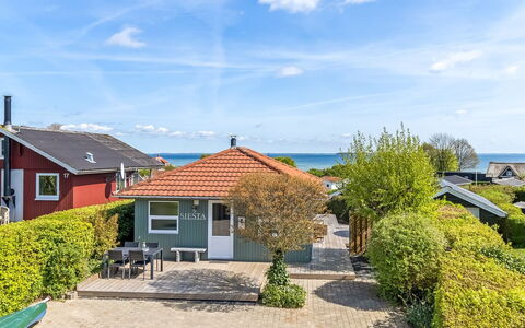Egonie - 100M from the Sea: Estate, Shade, Driveway, Agriturismo