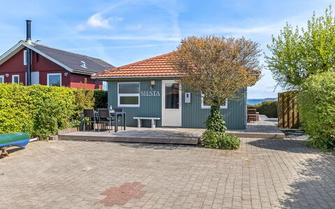 Egonie - 100M from the Sea: Estate, Shade, Driveway, Agriturismo