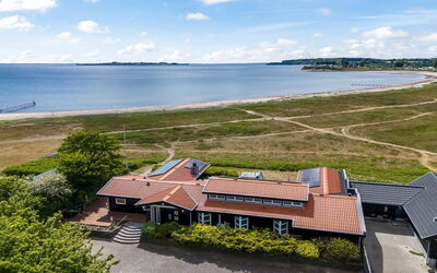 Xaverius - 30M from the Sea