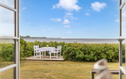 Withger - 20M from the Sea: Casa, Casa, Tetto, Zona Residenziale, Villetta, Estate, Agriturismo, Prato, Landscaping, Raccordo