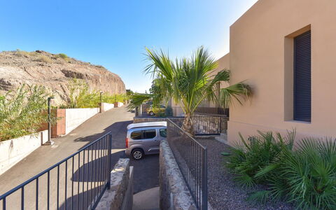 Las Yucas 2: Architettura, Materiale Composito, Estate, Calcestruzzo, Shade, Landscaping, Illuminazione Diurna, Driveway, Balcone