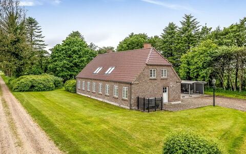 Constance - 23Km from the Sea: Legna, Tetto, Casa, Casa, Architettura, Raccordo, Lotto, Villetta, Capannone, Edifici Giardino