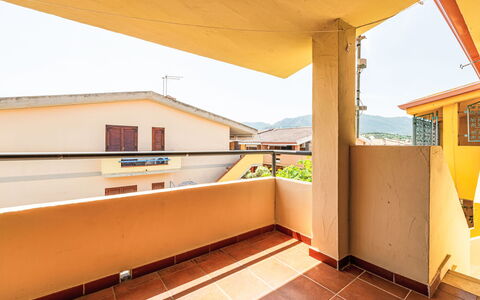 Casa Darc: Mobili Da Esterno, Casa, Mobilia, Porta, Tavolo Esterno, Sedia, Cucina & Sala Da Pranzo Tavolo, Shade, Balcone, Portico
