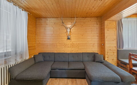 Horalka: Legna, Mobilia, Pavimentazione, Pavimento, Pavimento In Legno, Interior Design, Casa, Divano, Color Legno, Soggiorno