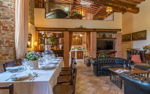Antica Villa Della Lana: Mobilia, Legna, Tavolo, Interior Design, Sedia, Cucina & Sala Da Pranzo Tavolo, Pavimentazione, Illuminazione, Camera, Sala Da Pranzo