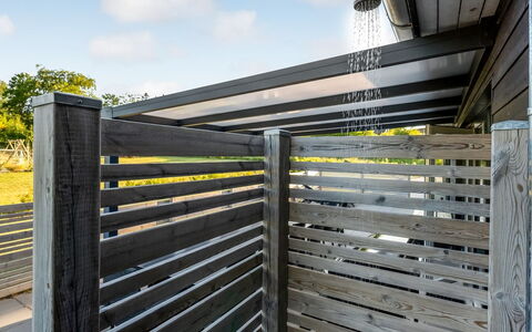 Finulf - 300M from the Sea: Estate, Shade, Driveway, Agriturismo