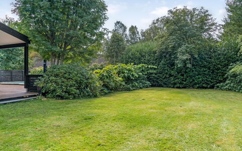 Ejnarine - 1.5Km from the Sea: Verde, Erba, Foglia, Giardino, Arbusto, Prato, Lotto, Shade, Groundcover