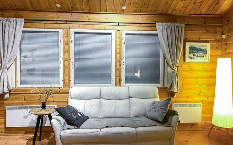 Jerisrannantie 7: Mobilia, Legna, Interior Design, Per Finestre, Pavimentazione, Pavimento, Illuminazione, Camera, Finestra Trattamento, Soffitto