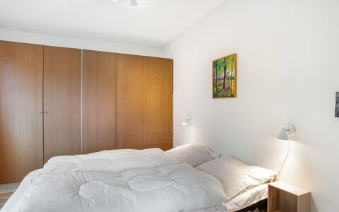 Kirsi - from the Sea: Mobilia, Letto, Interior Design, Camera Da Letto, Parete, Pavimentazione, Pavimento, Legna, Soffitto, Camera
