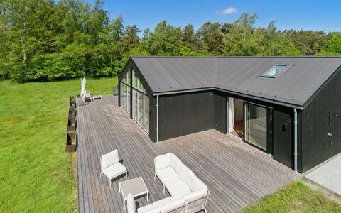 Tove - 350M from the Sea: Legna, Mobilia, Appartamento, Camera, Soffitto, Color Legno, Sedia, Latifoglie, Vernice, Legname