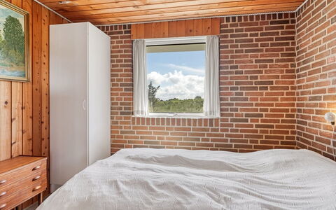 Ava - 350M from the Sea: Parete, Camera Da Letto, Legna, Letto, Soffitto, Lenzuolo, Interior Design, Bedding, Pavimento, Pavimentazione