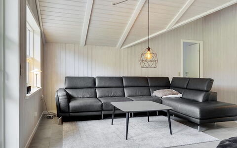Rietrikki - 2.4Km from the Sea: Pavimentazione, Pavimento, Pavimento In Legno, Soggiorno, Design, Latifoglie, Pavimento Laminato
