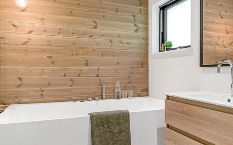 Arbnora - from the Sea: Pavimentazione, Legna, Pavimento, Mobiletto Del Bagno, Idraulico Fixture, Interior Design, Bagno, Rubinetto, Lavandino Del Bagno, Idraulico