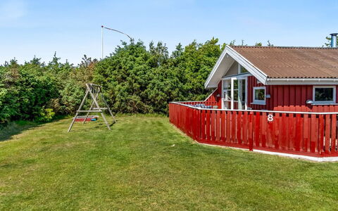 Hans - 1.2Km from the Sea: Legna, Casa, Portico, Deck, Latifoglie, Tetto, Color Legno, Pavimento In Legno, Eco Hotel