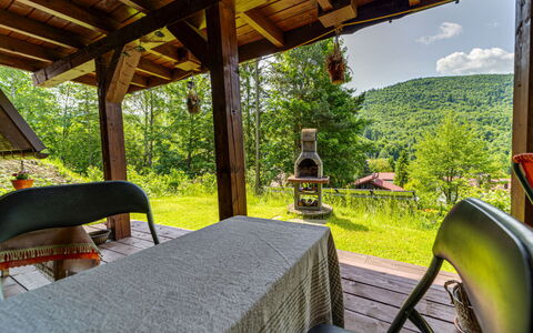 Kotarz View: Mobilia, Pavimentazione, Interior Design, Legna, Cucina & Sala Da Pranzo Tavolo, Pavimento, Sedia, Tavolo, Sala Da Pranzo, Soffitto