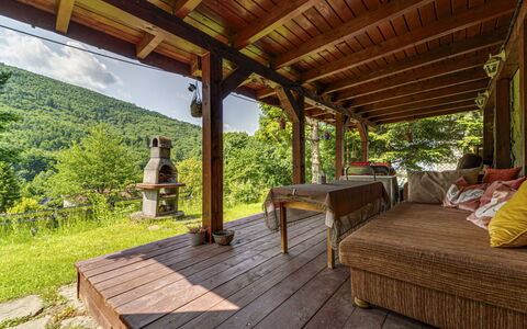 Kotarz View: Mobilia, Pavimentazione, Interior Design, Legna, Cucina & Sala Da Pranzo Tavolo, Pavimento, Sedia, Tavolo, Sala Da Pranzo, Soffitto