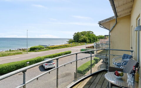 Ayo - 75M from the Sea: Appartamento, Condominio, Estate, Balcone, Villa, Hotel