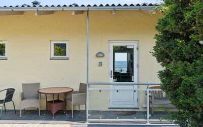Ayo - 75M from the Sea