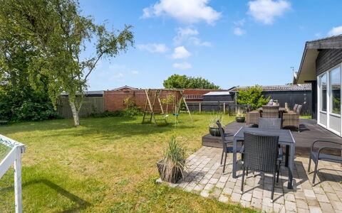 Yardila - 900M from the Sea: Estate, Shade, Driveway, Agriturismo