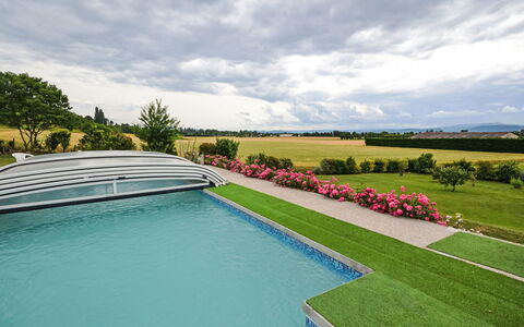 Douce Campagne: Giardino, Mobili Da Esterno, Ricorrere, Shade, Tempo Libero, Prato, Eco Hotel, Landscaping, Tenda, Parco