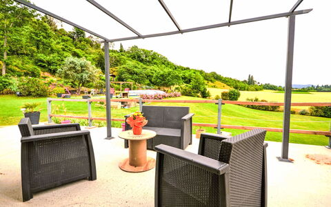 Douce Campagne: Giardino, Mobili Da Esterno, Ricorrere, Shade, Tempo Libero, Prato, Eco Hotel, Landscaping, Tenda, Parco