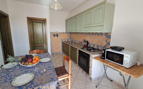 La Casetta Di Greise: Mobilia, Pavimentazione, Interior Design, Pavimento, Legna, Cucina, Camera, Controsoffitto, Apparecchio Major, Elettrodomestico Da Cucina