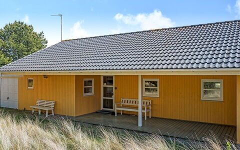 Jeip - 2.1Km from the Sea