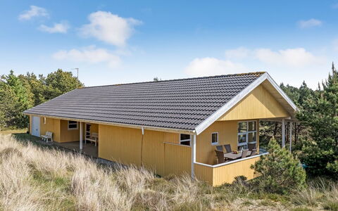 Jeip - 2.1Km from the Sea
