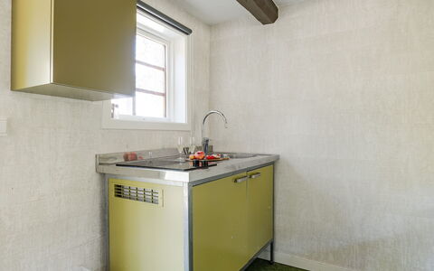 Himla: Lavandino Della Cucina, Idraulico Fixture, Lavello, Controsoffitto, Pavimentazione, Cucina, Rubinetto, Pavimento, Interior Design, Idraulico