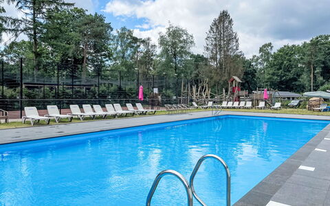 Boslodge: Piscina, Tempo Libero, Ricreazione, Mobili Da Esterno, Ricorrere, Shade, Parco, Centro Ricreativo, Resort Citta ', Vacanza